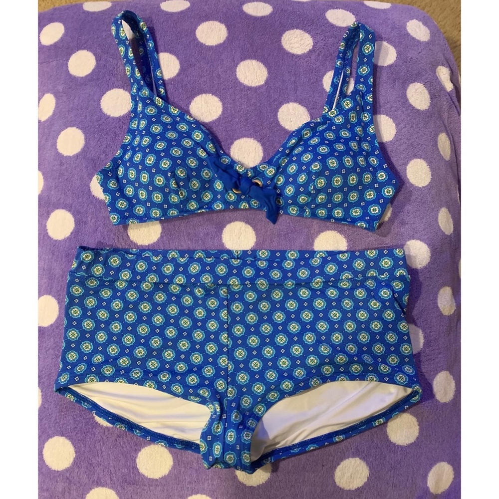 EUC Lands’ End Two Piece Swimsuit - Top 8 Bottoms 10 - Blue Medallion Print